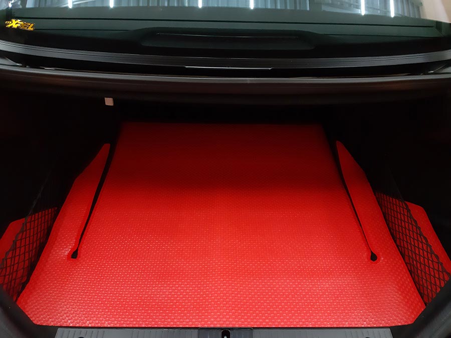 Lắp thảm lót sàn ô tô cao cấp cho xe Mercedes-AMG S63  cho cốp xe